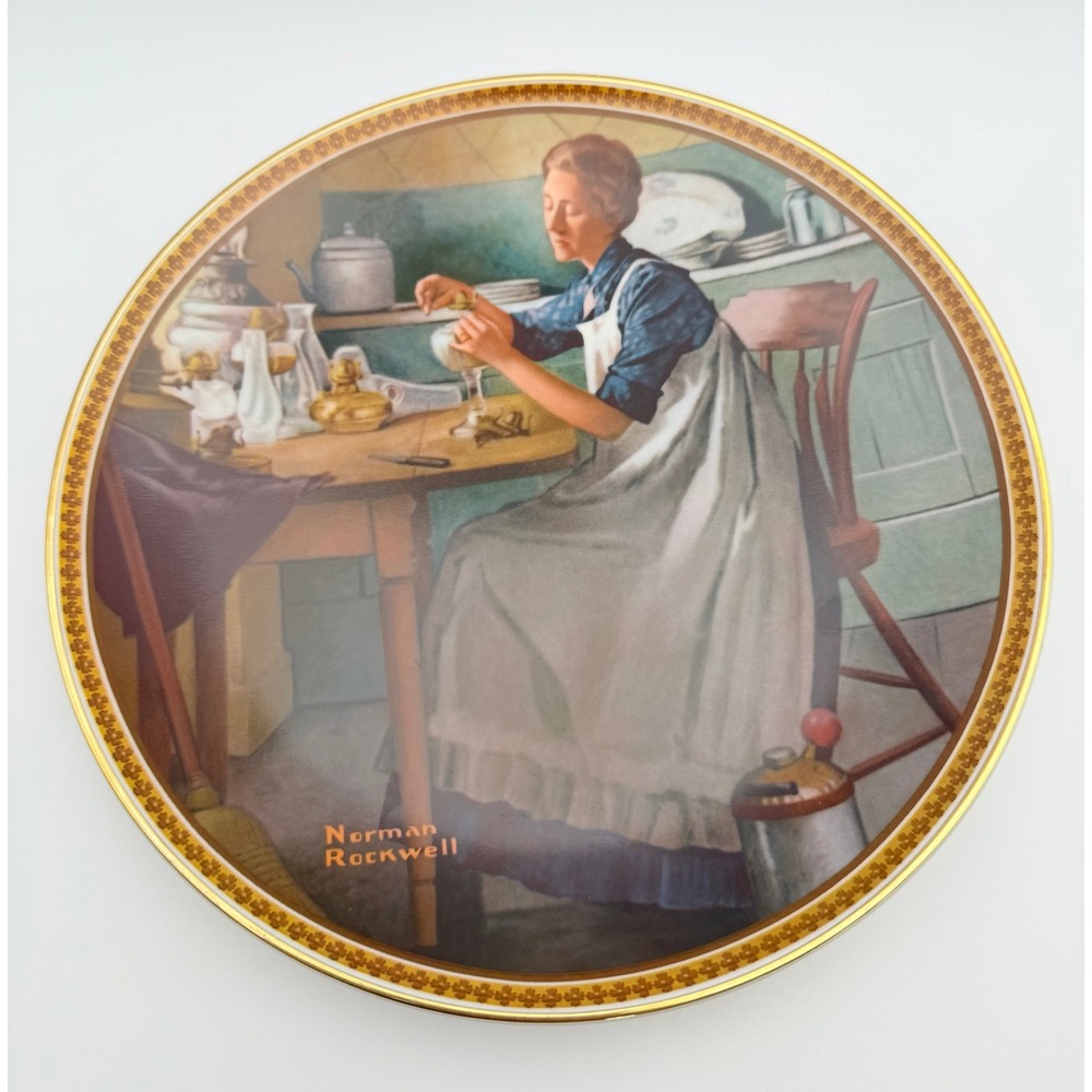 Norman Rockwell Working in Kitchen‎ Collector Plate Knowles Rediscovered Women